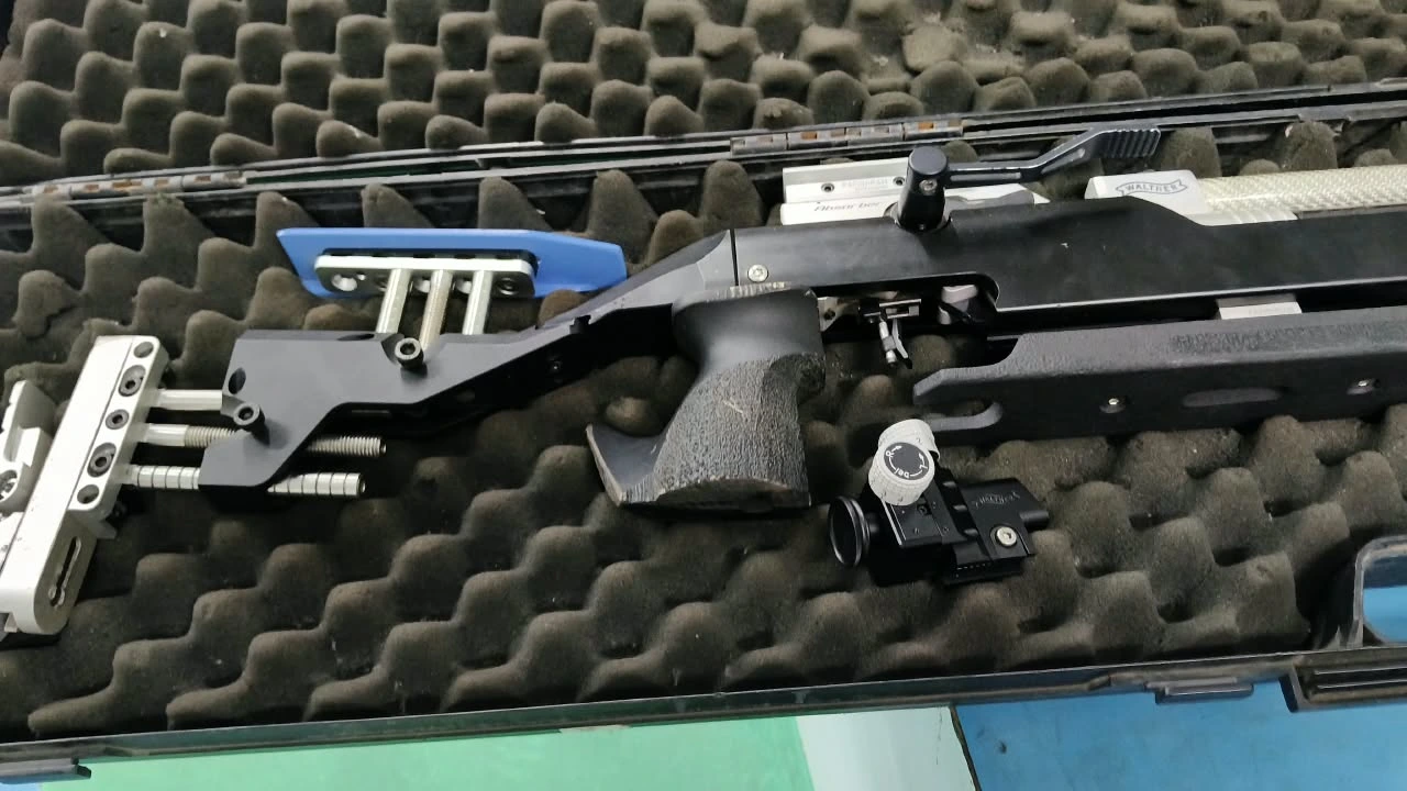 Walther Walther LG400 Alutec Match Air Rifle (with Brand-New 2026 Cylinder) - Second-Hand Weapons