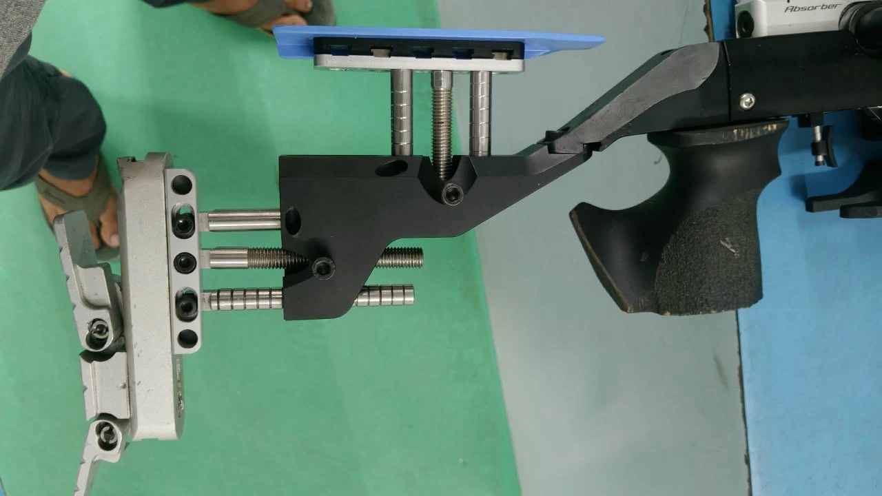 Walther LG400 Alutec Match Air Rifle (with Brand-New 2026 Cylinder) - view angle 4