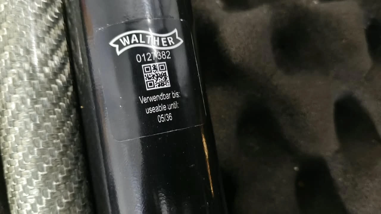 Walther LG400 Alutec Match Air Rifle (with Brand-New 2026 Cylinder) - view angle 6