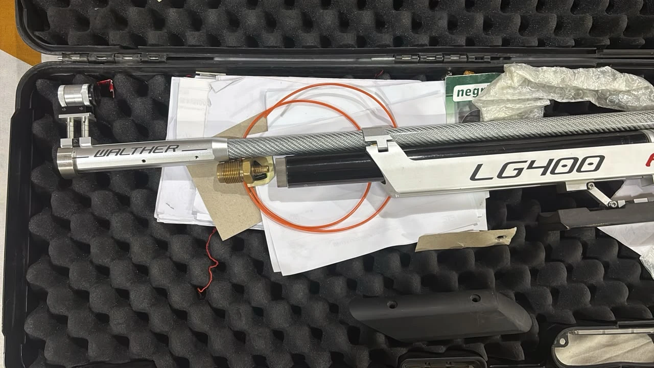 2023 Walther LG400 Alutec Electronic Match Air Rifle (E-Trigger) - view angle 3
